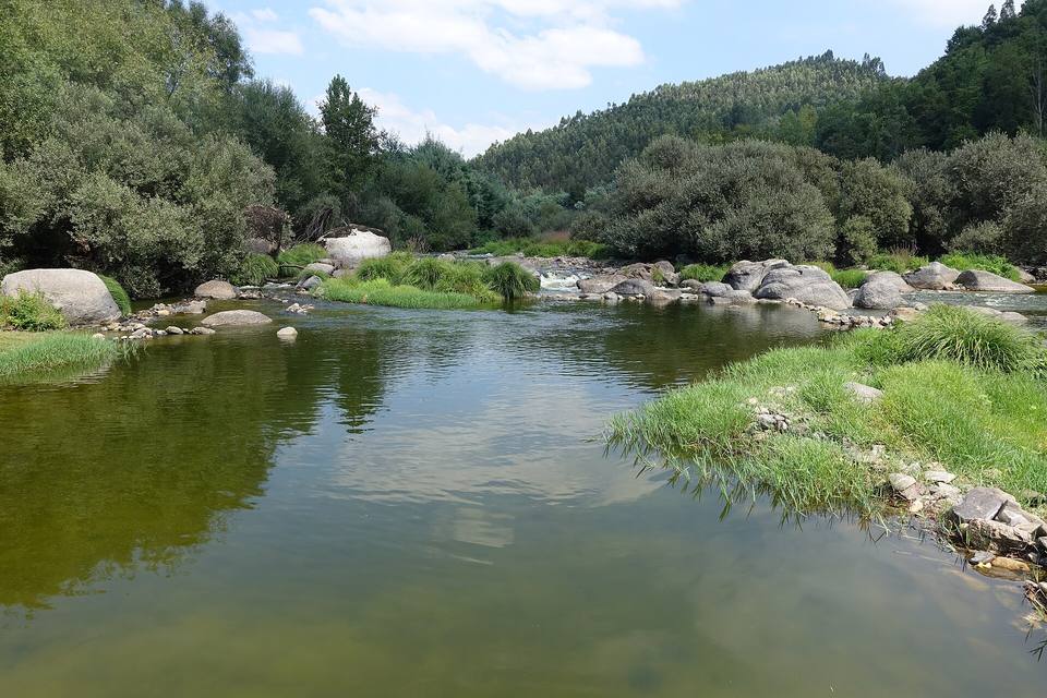 Tâmega river in Chapa Amarante, Portugal.